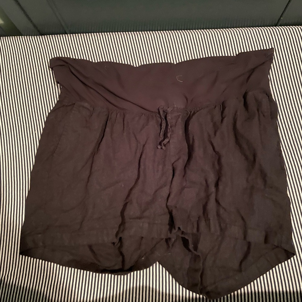 Maternity shorts